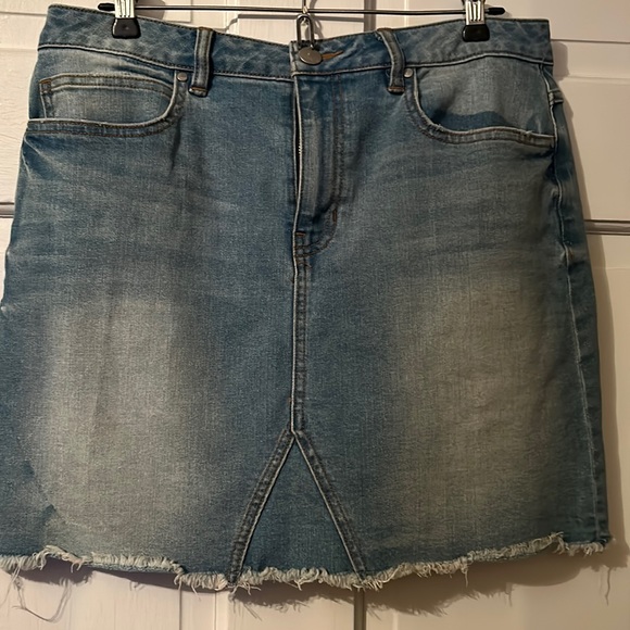Harper Blue Jean Skirt Sz L - Picture 1 of 4